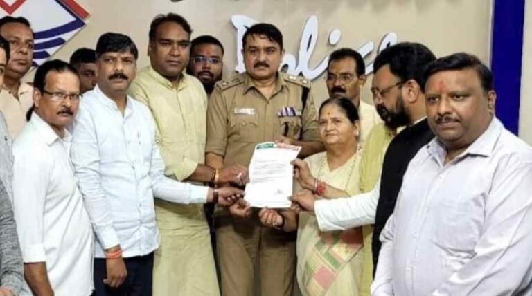 सोशल मीडिया पर भ्रामक और झूठी खबर फैलाने वालों के खिलाफ एक्शन मोड में पुलिस, मुख्यमंत्री बदलने की अफवाह फैलाने वालों के खिलाफ मुकदमा