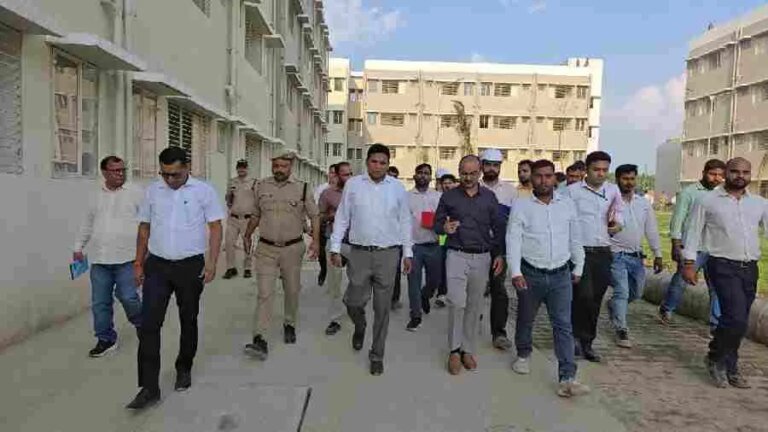 धामी सरकार की बड़ी सौगात, मात्र 3 लाख रुपये में मिलेगा आधुनिक फ्लैट, तैयार हुई उत्तराखंड की सबसे बड़ी ईडब्ल्यूएस आवासीय परियोजनाओं में से एक